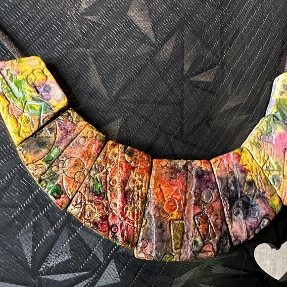 Artisan Handcrafted Multicolor Mosaic Tile Inspired Tribal Sculpted Necklace EUC - Picture 8 of 16